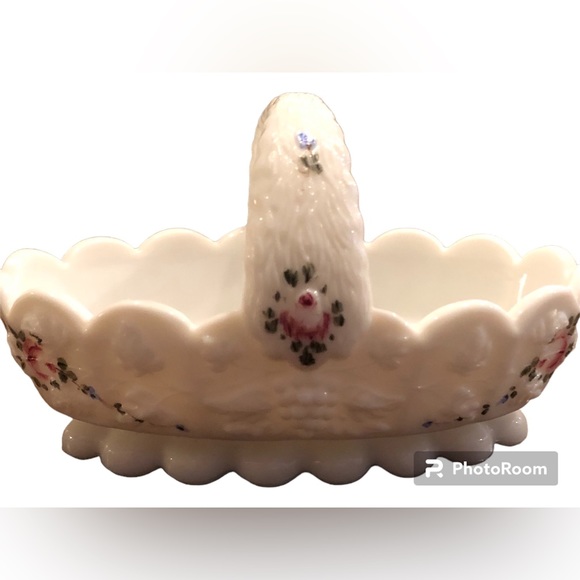 Westmoreland Roses, Grapes and Bows Candy Trinket Dish - Picture 1 of 4